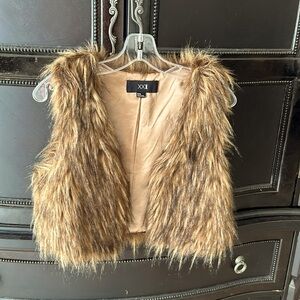 Awesome, fun, fur vest, fully lined, like New!